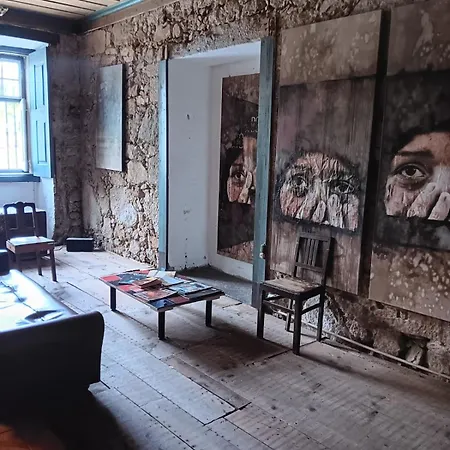 Hostel Family Adams House *