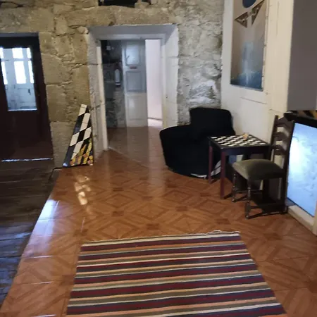 Family Adams House Hostal