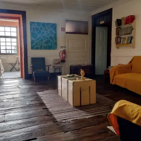 Albergue Family Adams House *