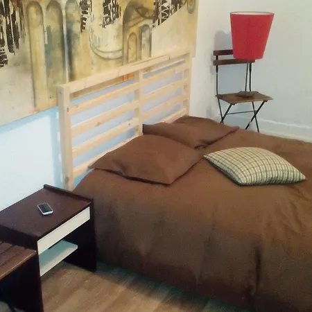 Hostel Family Adams House *