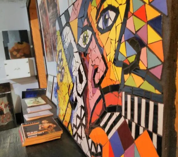 Family Adams House Hostel