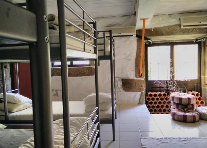 Family Adams House Hostel *