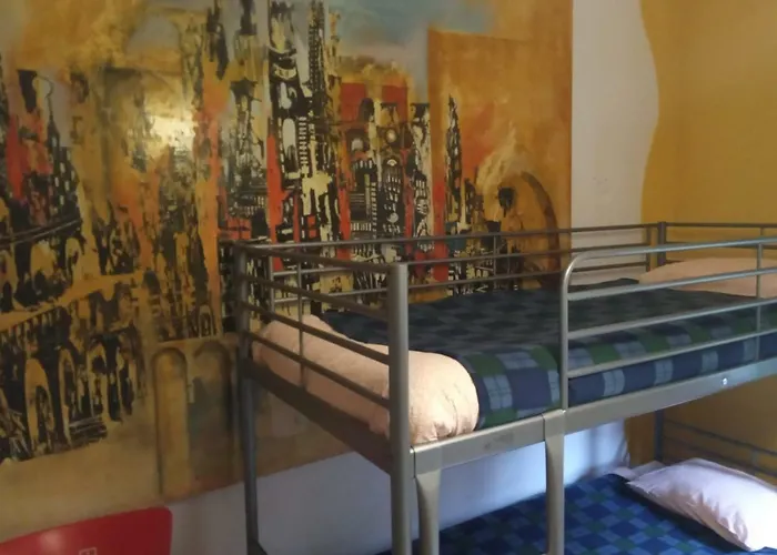 Hostel Family Adams House *